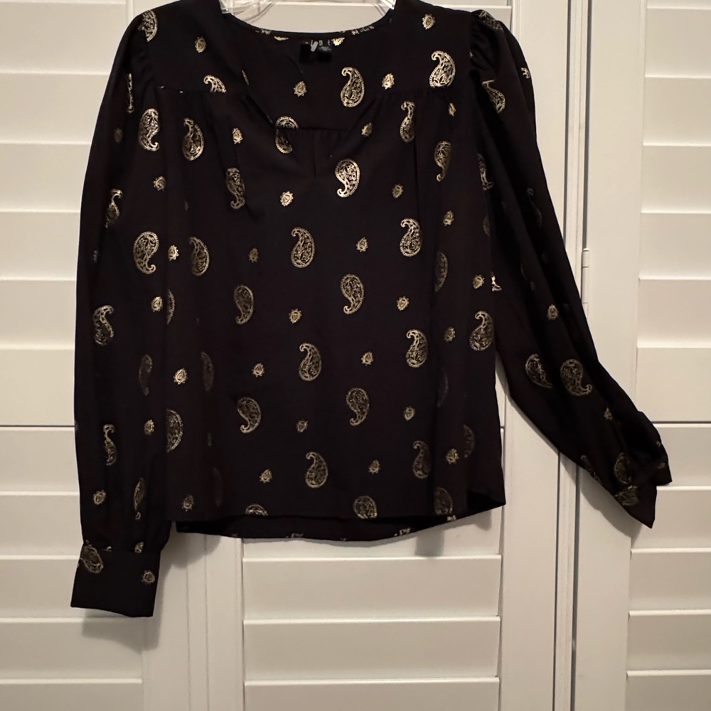 Vero Moda Elegant Black Blouse with Gold Paisley Size Small
